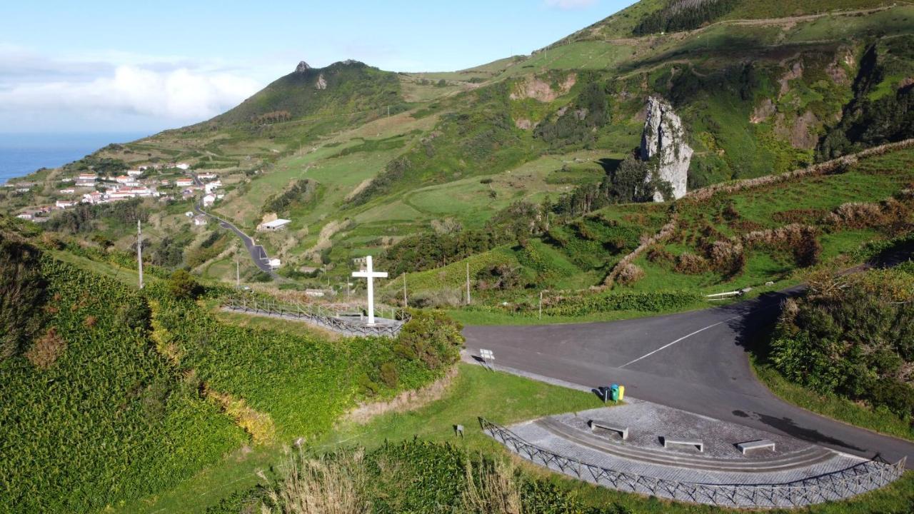 Alojamento Local M&I Lajes das Flores Exterior foto
